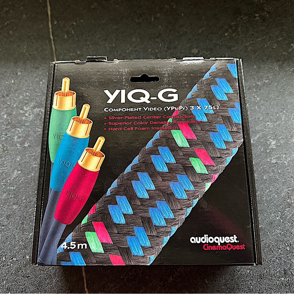 AudioQuest - Cinema Quest YIQ-G 
Component Video cables 4.5 m
